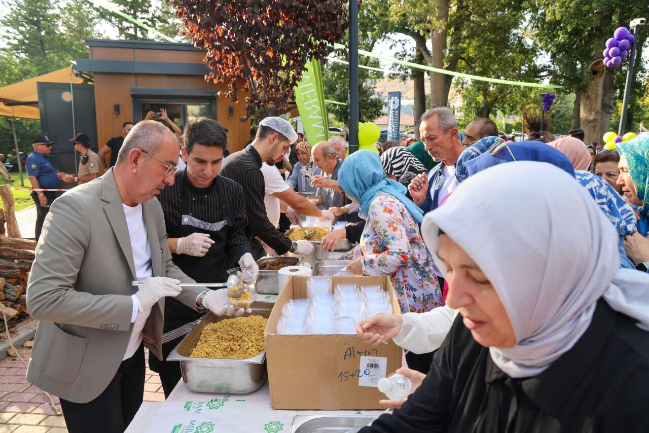 Konya’da geçmişin Meram’ı yeniden yaşandı! Pekmez kokusu şehri sardı 5